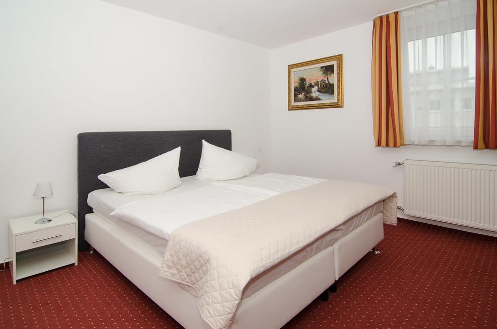 Hotel -Restaurant Taormina Birkenfeld  Eksteriør bilde